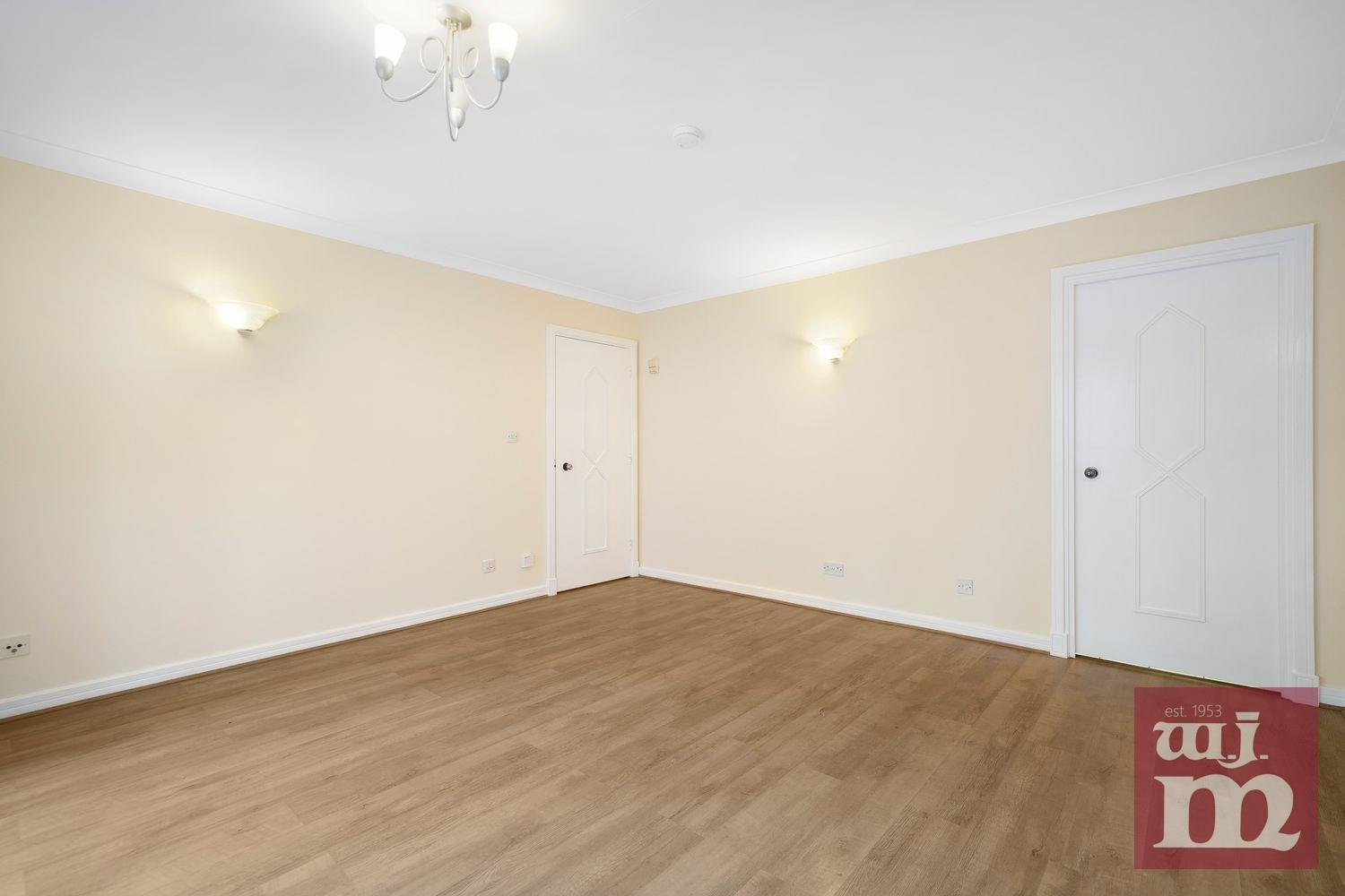 Hera Court, Canary Wharf